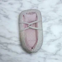تشک و بالش قابل حمل کودک