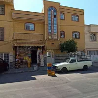 *فروش ویلایی 2طبقه همراه با مغازه تجاری *|فروش خانه و ویلا|شیراز, شهرک نیروی انتظامی|دیوار