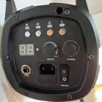 فلاش استودیویی|دوربین عکاسی و فیلم‌برداری|پرند, فاز ۴|دیوار