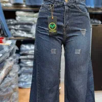 پوشاک زنانه|لباس|شیراز, شاهچراغ|دیوار