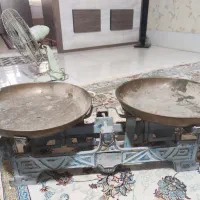 ترازو و سنگ وزنه