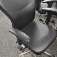 دو عدد صندلی گردون