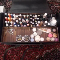 وسایل کاشت ناخن|آرایشگاه و سالن‌های زیبایی|سنندج, |دیوار