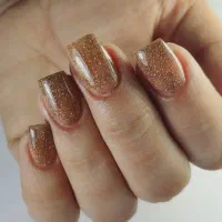 خدمات و‌اموزش کاشت ناخن و کراتین