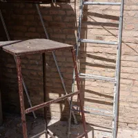 چهار پایه و نردبان و چهارچوبMDF