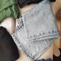 شلوار لی|لباس|اصفهان, تخت فولاد|دیوار