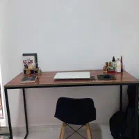 میز تحریر بزرگ