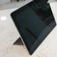 سورفیس گو 1 خاموش