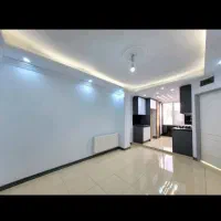 50-متر-پارکینگ-سندی-غرق-در-نور