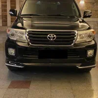 تویوتا لندکروز مدل ۲۰۱۲ مشکی