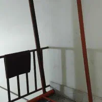 تخت یکنفره فلزی