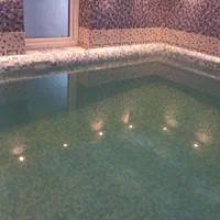 ویلای استخردار داخل شهر مالک هستم