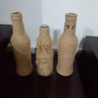 تعدادی بطری تزئینی