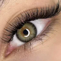 کاشت مژه.کراتین