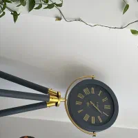 ساعت ایستاده