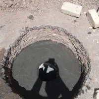 چاه کن  ( چاه کن)|خدمات پیشه و مهارت|بیستون, |دیوار