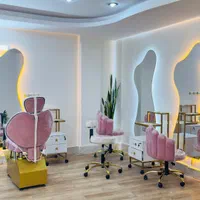 اجاره لاین های زیبایی در خانه زیبایی نیوشا قاسمی|استخدام درمانی، زیبایی، بهداشتی|اصفهان, ملک|دیوار