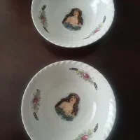 جفت کاسه دختری