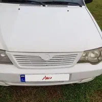 ماشین ۱۳۲ شاستی خورد رنگ داره