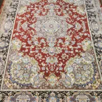یک عدد قالی ۹ متری نو و تمیز ۱۲۰۰ شانه
