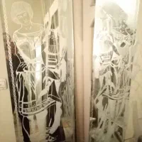 دو عدد آینه قدی طراحی شده شیک