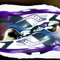 کفش اورجینالsaucony