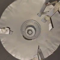 خلاطه دیزلی در حد نو|ماشین‌آلات صنعتی|بروجن, |دیوار