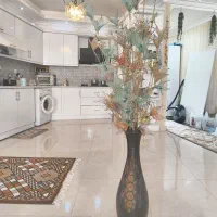 گل و گلدان مصنوعی