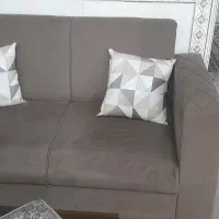 مبل هفته نفره راحتی یک عدد جلو مبلی دوتا عسلی