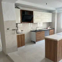 واحد ۹۸ متری سنددار با پارکینگ وآسانسور