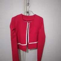 تعدادی لباس نو