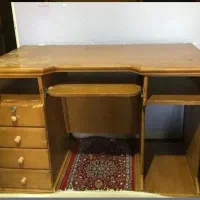 میز تحریر چوبی