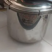 زودپز ژاپنی اصل چند بار استفاده شده دوتا قاب داره|ظروف پخت‌وپز|تهران, آبشار تهران (دریاچه)|دیوار
