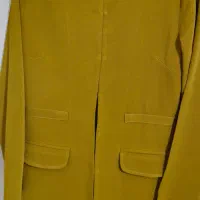 مانتو شیک در حد نو دو تا ۲۰۰ هزار تومان