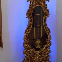 ساعت سلتنطی ایستاده