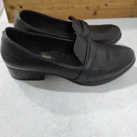 کفش زنانه سبک و راحت سایز ۳۹