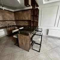 صندلی به همراه شیشه روی اپن (میزنهارخوری)|میز و صندلی غذاخوری|مشهد, الهیه|دیوار