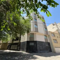 آپارتمان ۲۰۰ متری (خ باهنر، خ خادمی، کوچه ۲)