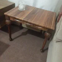 وسایل منزل به فروش می‌رسد