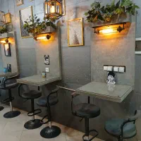 میز و صندلی