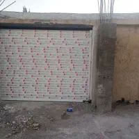 دو دهنه مغازه سر جاده گوشه