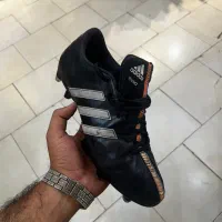 کفش فوتبالی استوک