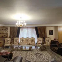 آپارتمان ۲۰۰ متری مهرآباد/۲۰۰ متر حیاط اختصاصی