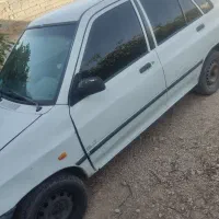 پراید سفید