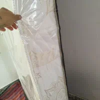تخت  کاملا نو  با روکش استفاده شده کلا 2 ماه است|تخت و سرویس خواب|بومهن, |دیوار