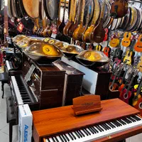 گیتار الکتریک گیبسون Gibson -امپ و مولتی افکت|گیتار، بیس، امپلیفایر|مشهد, ولیعصر (شهرک غرب)|دیوار