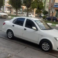 ساینا اس مدل  آخر  ۱۴۰۲