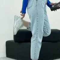 نیازمند فروشنده خانم