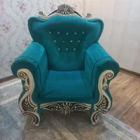 مبل هفت نفره سالم وتمیز همراه میزعسلی وکاورمبل|مبلمان خانگی و میز عسلی|اصفهان, شمس آباد|دیوار