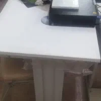 میز تحریر و پیشخوان